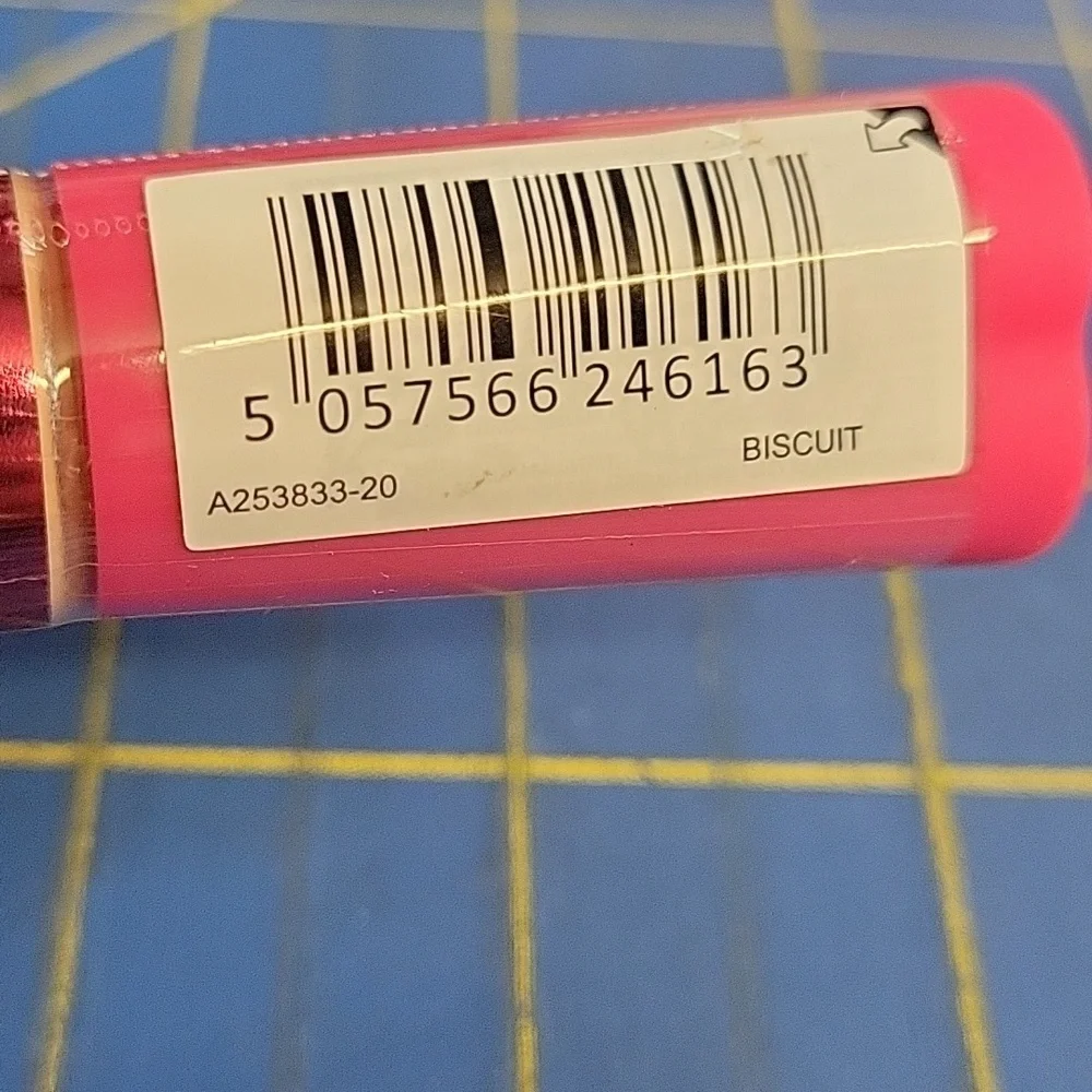 I ❤️ Revolution Heart Breaker Concealer 12ml Bisquit New